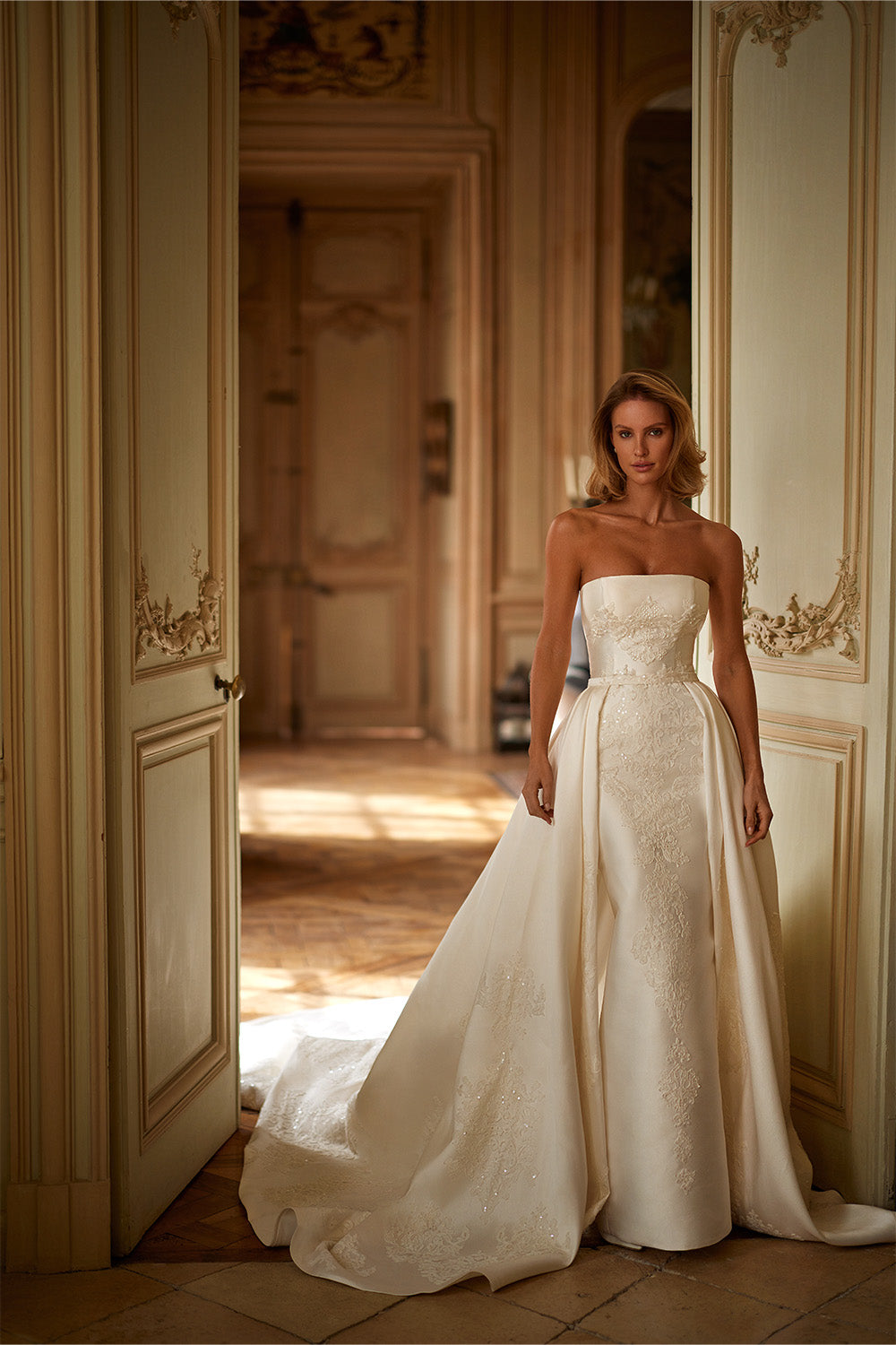 sachin and babi light blue dress Elegant Vintage-Inspired Strapless Wedding Dress with Long rain  Bride  Edition