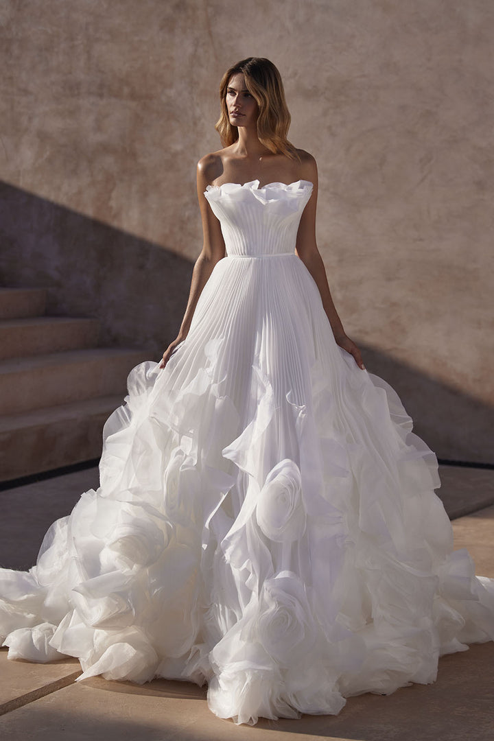 Milla Nova, Cloud Gown | Esposa