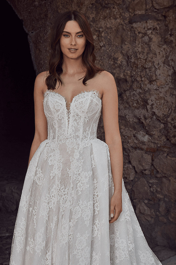 Calla Blanche, Romantic Ball Gown | Esposa