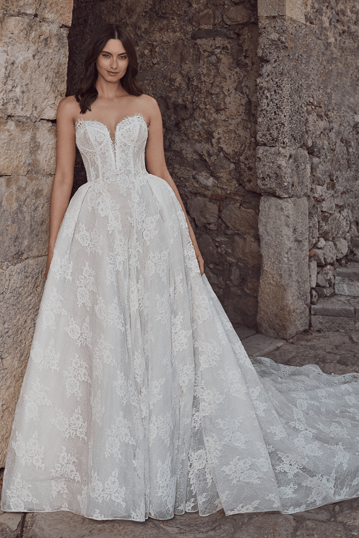 Blush, Romantic Ball Gown | Esposa