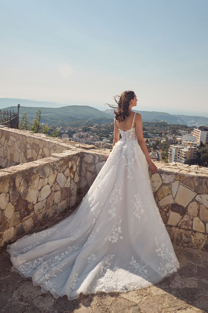 Calla Blanche, Delicate Ball Gown | Esposa
