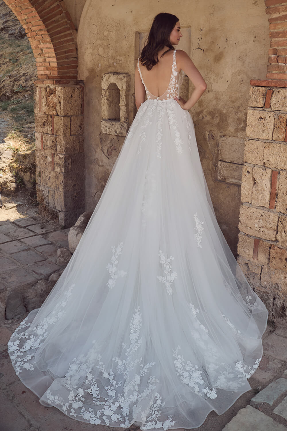 Blush, V Neckline Lace Dress | Esposa