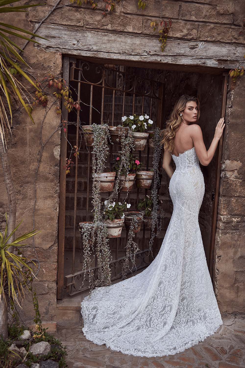 Calla Blanche, Contemporary Mermaid Gown | Esposa
