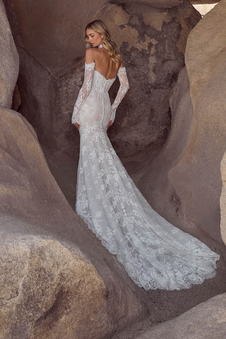Calla Blanche, Sculptural Lace Bridal Dress | Esposa