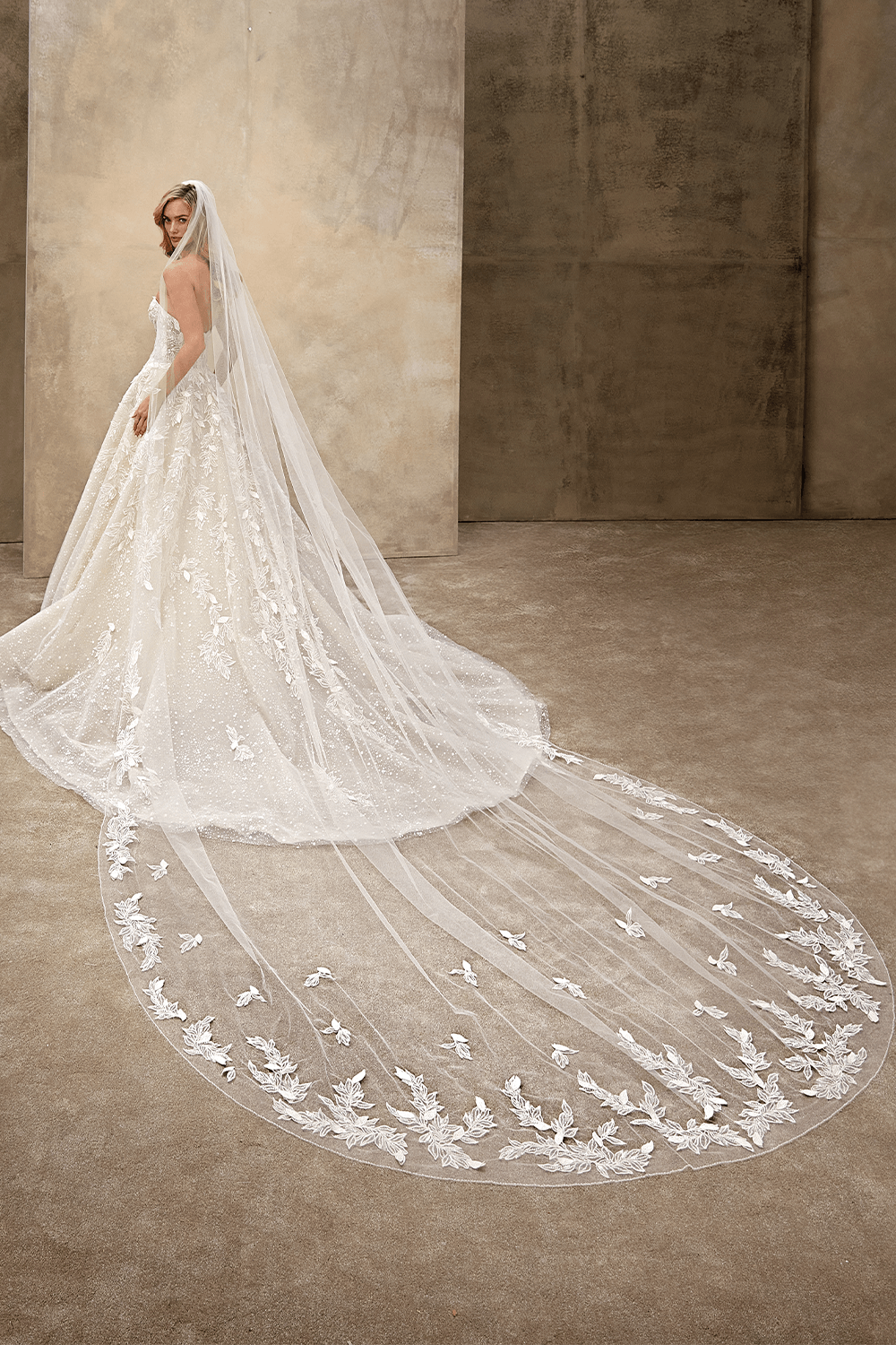 Demetrios, Romantic Ball Gown |  Esposa