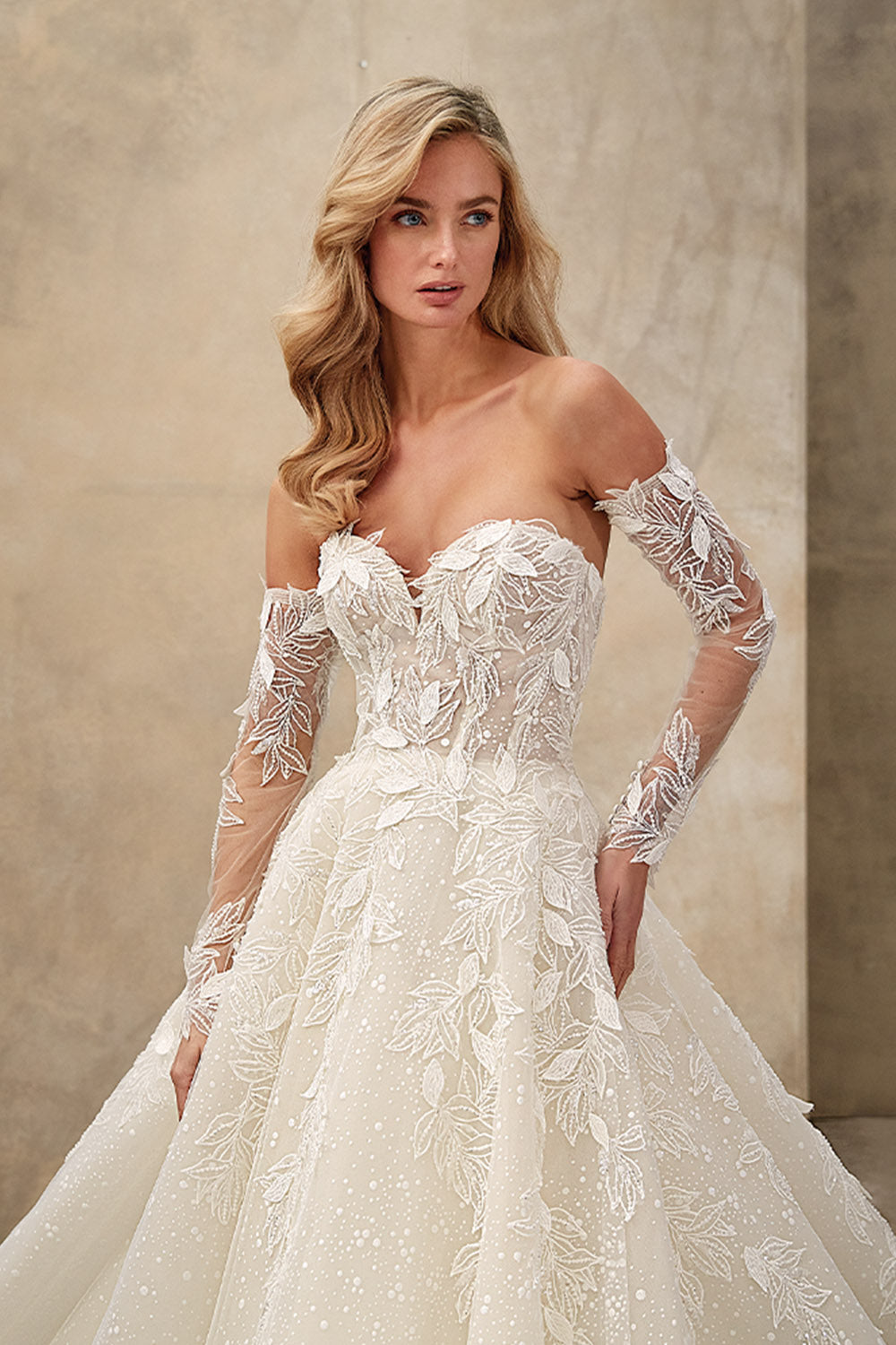 Demetrios, Romantic Ball Gown | Esposa