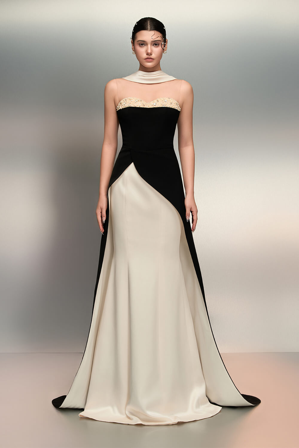 SV00980 | Flowing Strapless Gown | Esposa
