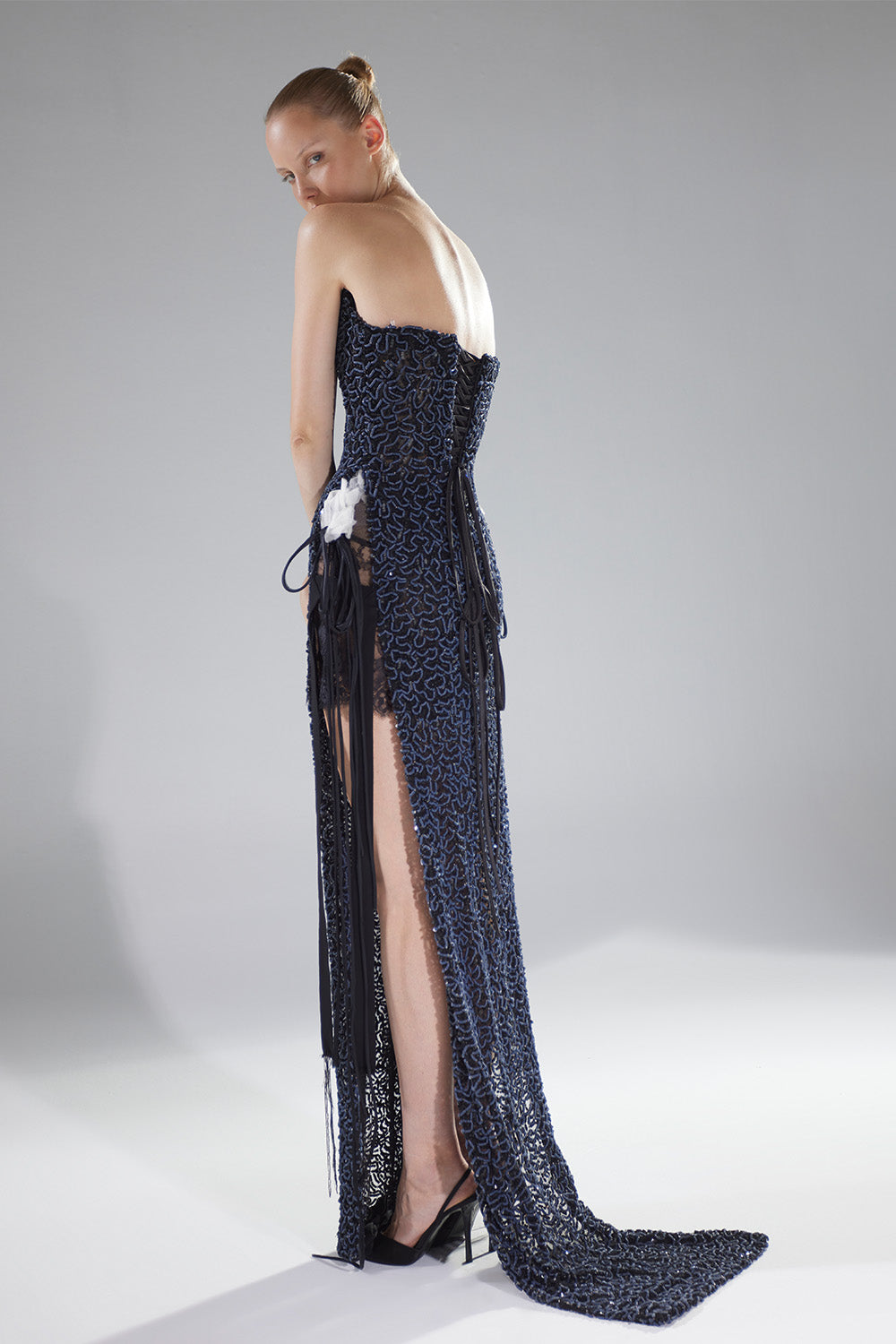 Yolancris, Dramatic Evening Dress | Esposa