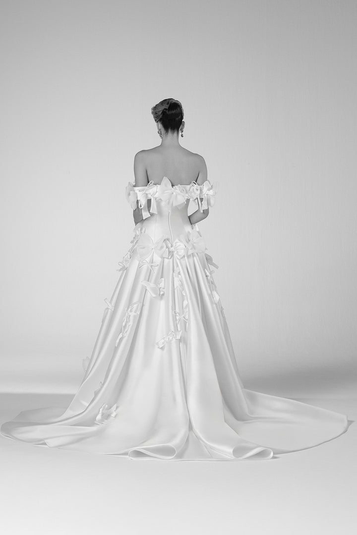 Viktor & Rolf, Artistic A-Line Gown | Esposa