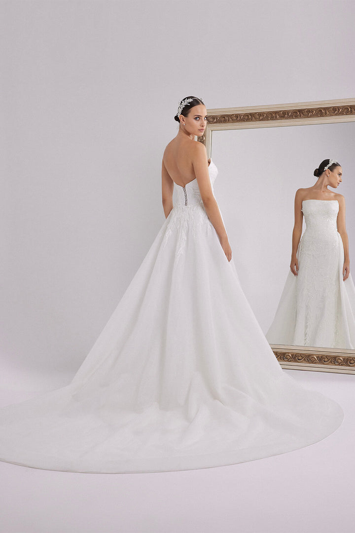 Nova Bella, Strapless Wedding Dress | Esposa