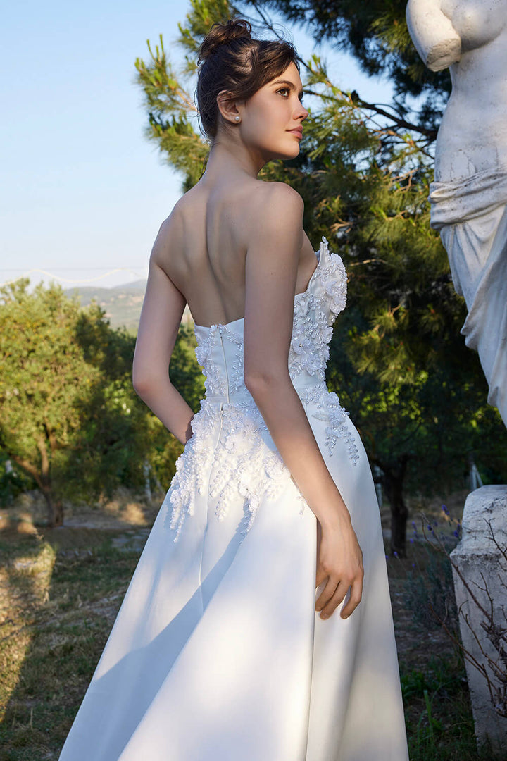 Nova Bella, Strapless Bridal Dress | Esposa