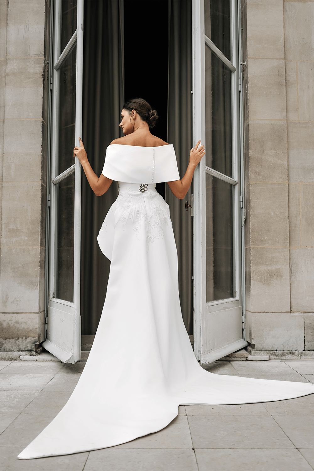 Nova Bella, Striking Column Gown | Esposa