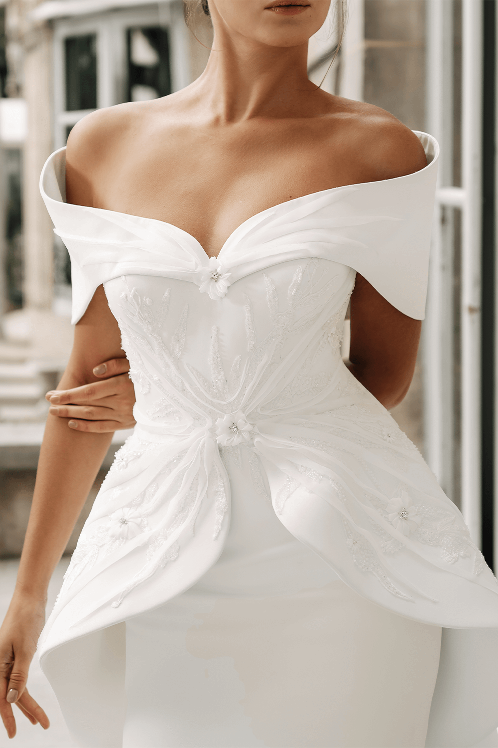 Nova Bella, Striking Column Gown | Esposa