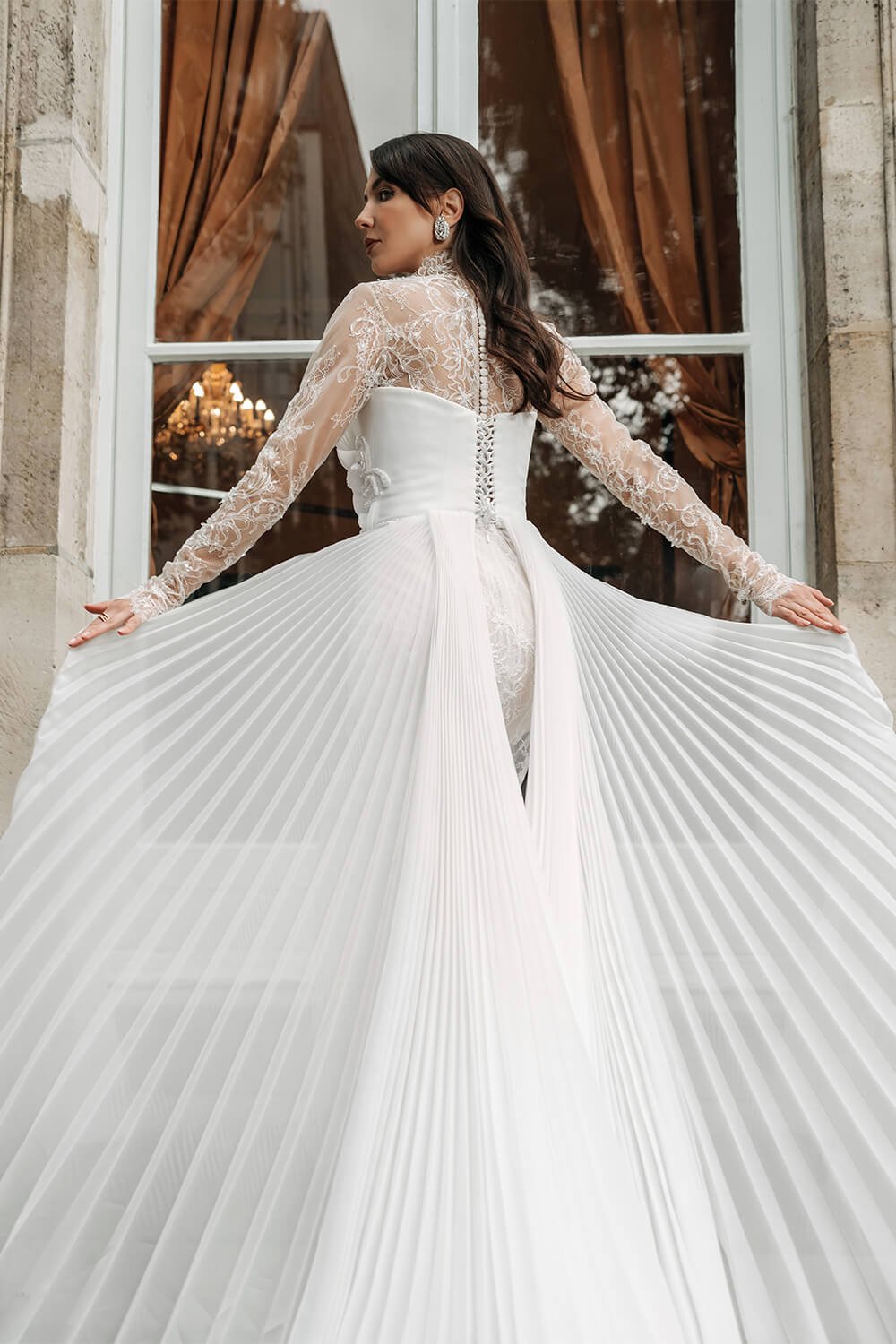 Nova Bella, Dramatic Mermaid Gown | Esposa