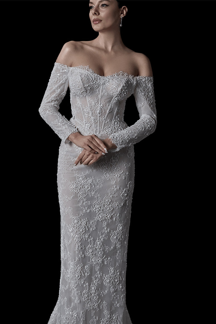 Nova Bella, Contemporary Straight Gown | Esposa
