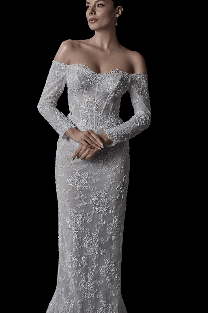 Nova Bella, Contemporary Straight Gown | Esposa