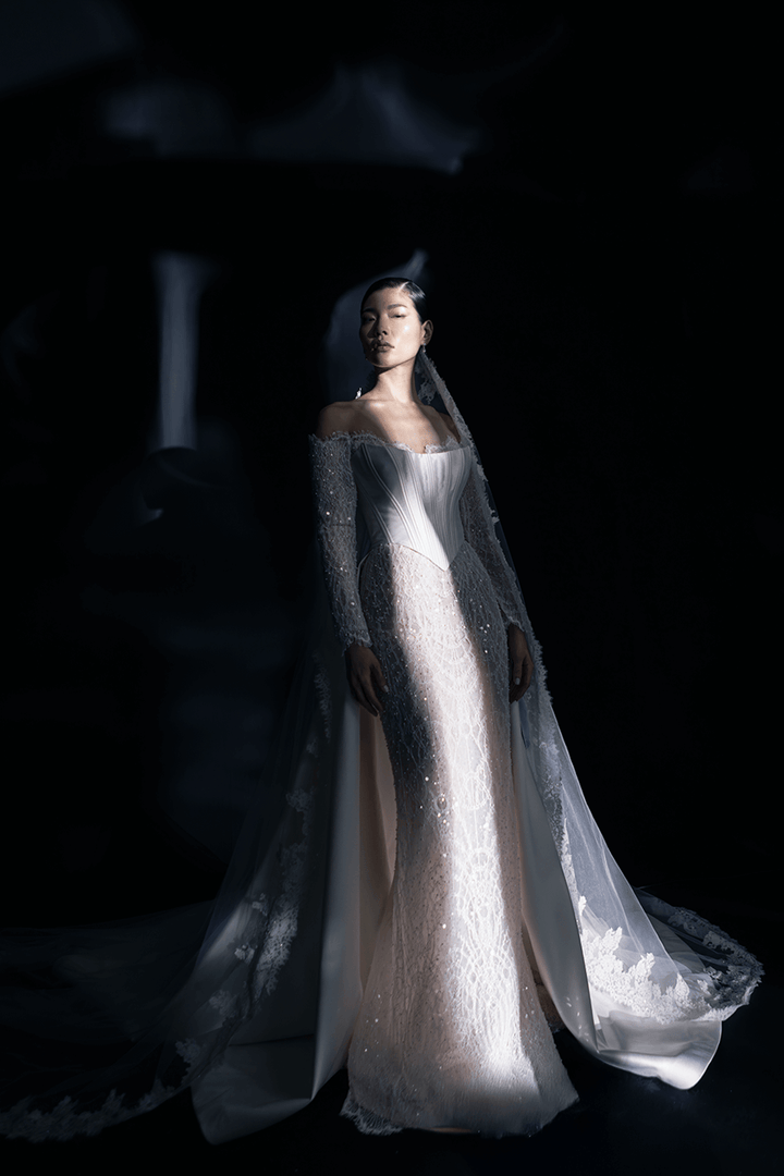 Nova Bella, Elegant Straight Gown | Esposa