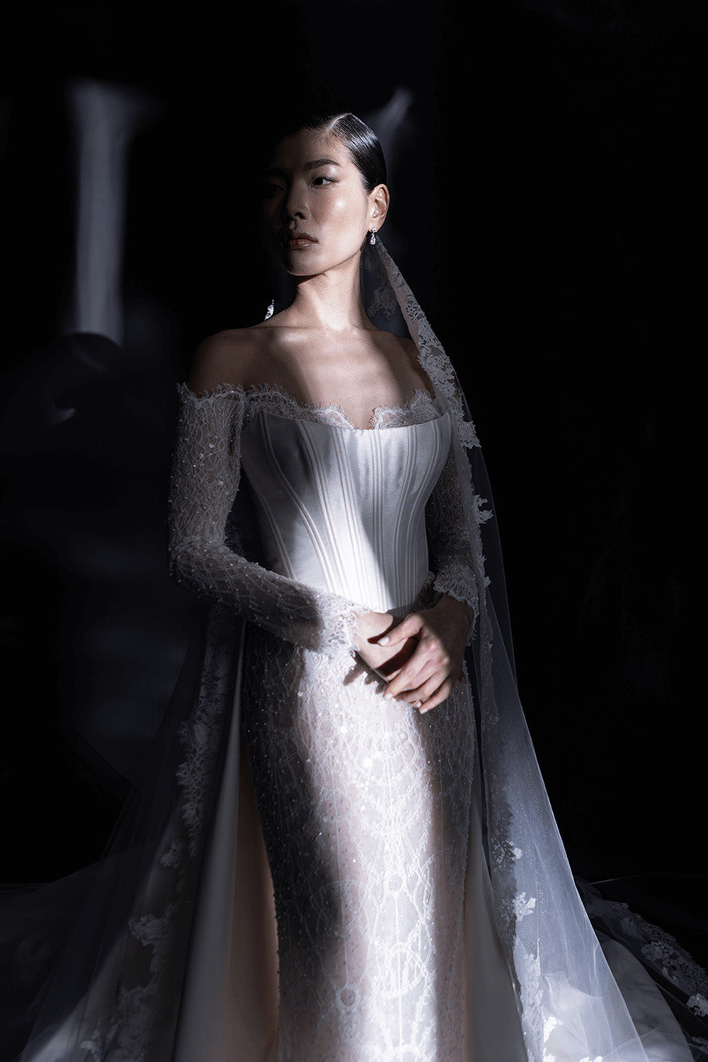 Nova Bella, Elegant Straight Gown | Esposa