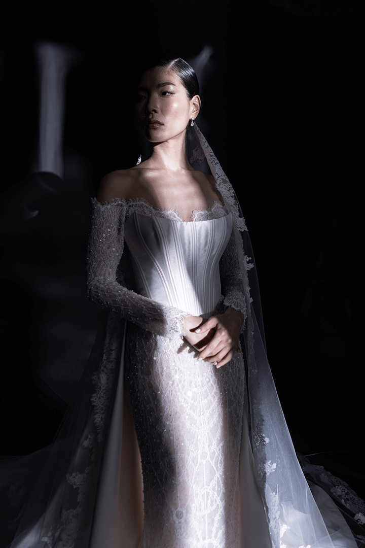 Nova Bella, Elegant Straight Gown | Esposa