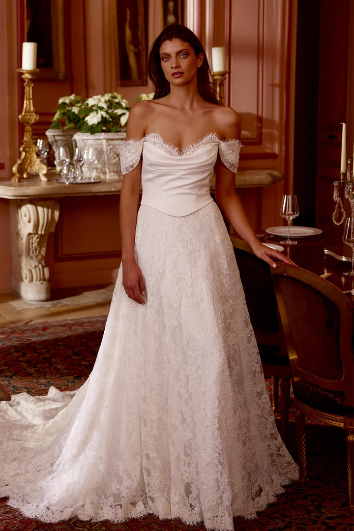 Justin Alexander, Off Shoulder Bridal Gown | Esposa