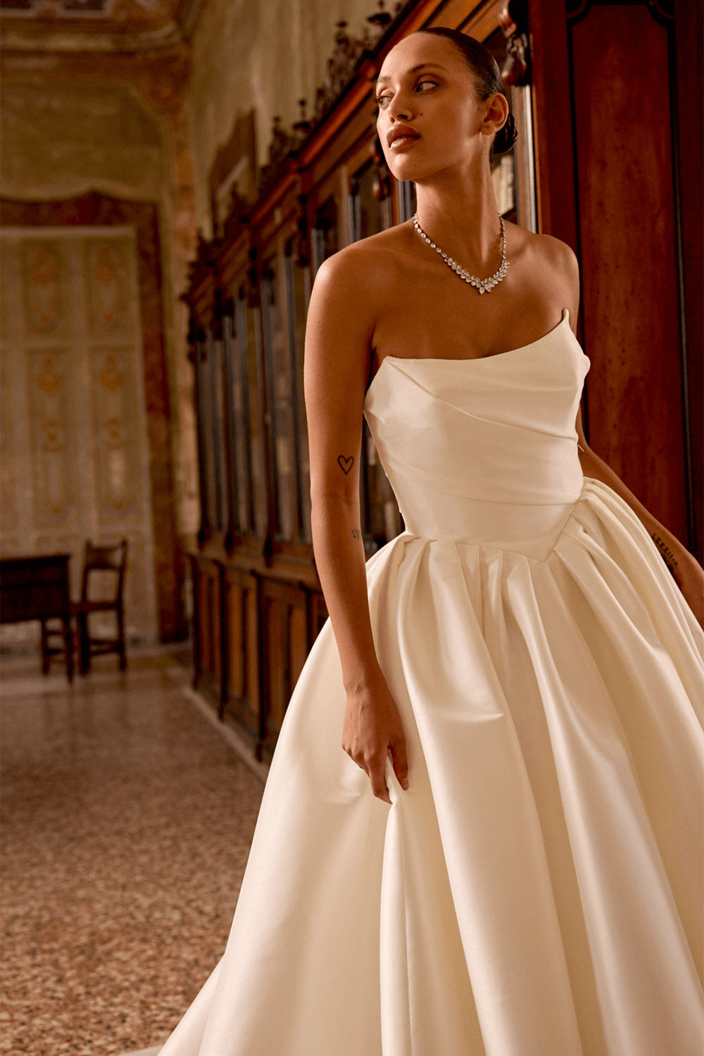 Justin Alexander, Off-shoulder Ball Gown | Esposa