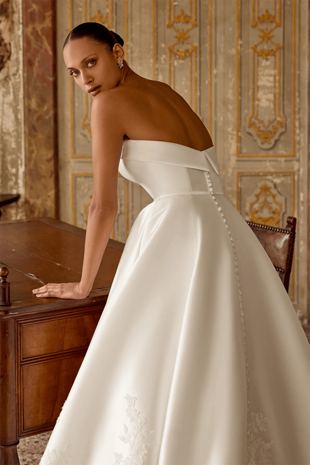 Justin Alexander, Elegant Bridal Gown | Esposa