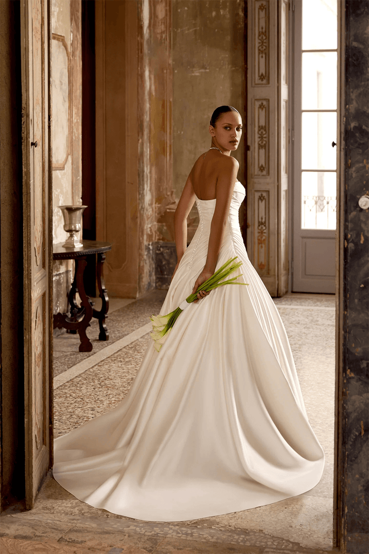 Justin Alexander, Lustrous A-Line Gown | Esposa