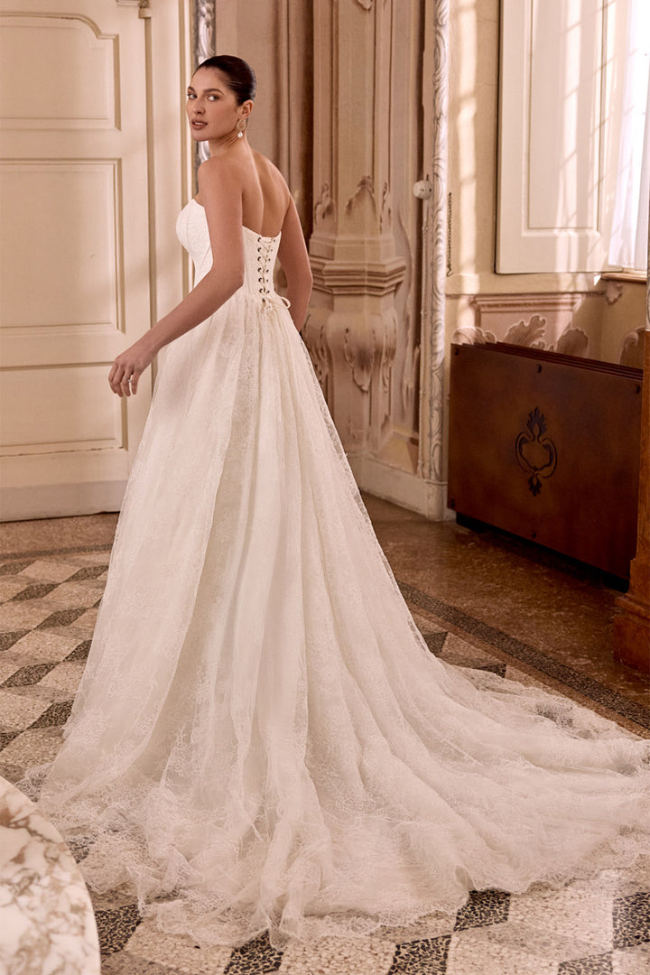 Justin Alexander, Ethereal Strapless Gown | Esposa