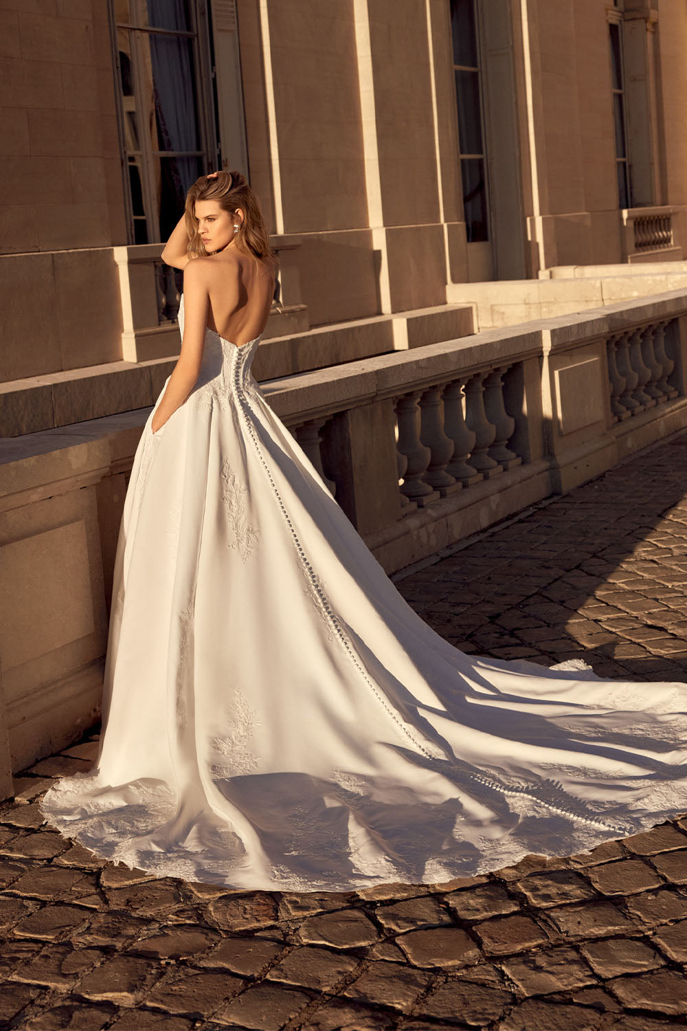 Justin Alexander, Strapless Basque-Waist A-Line Gown | Esposa