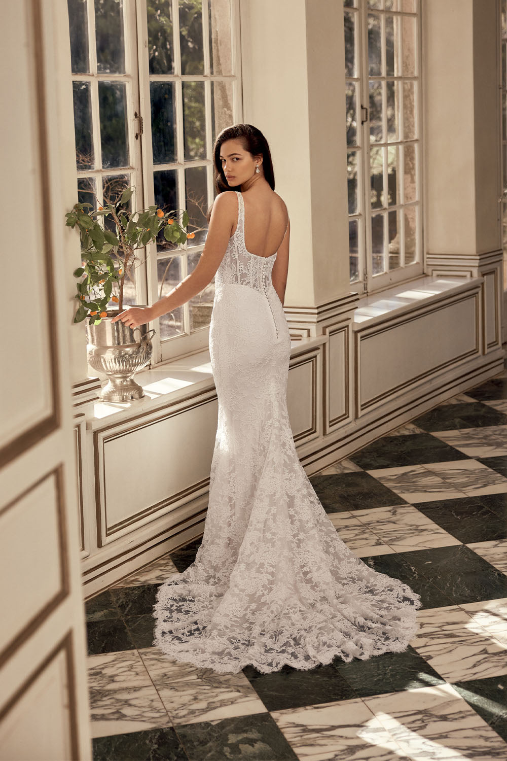 Justin Alexander, Feminine Square-Neck Lace Mermaid Gown | Esposa