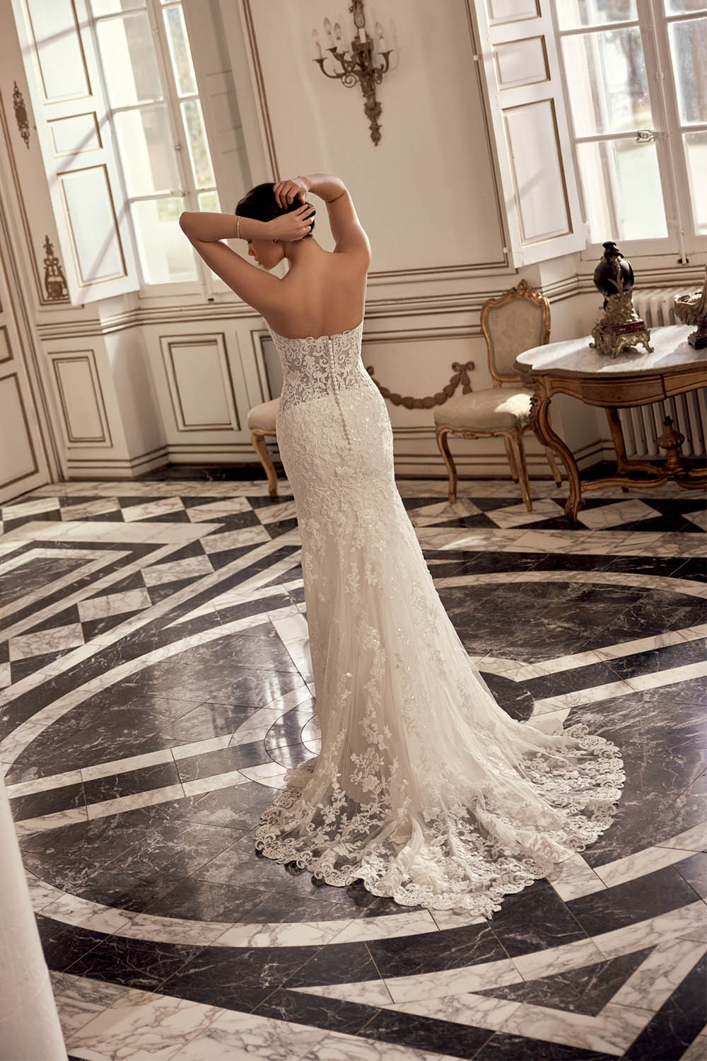 Justin Alexander, Romantic Strapless Lace Straight Gown | Esposa