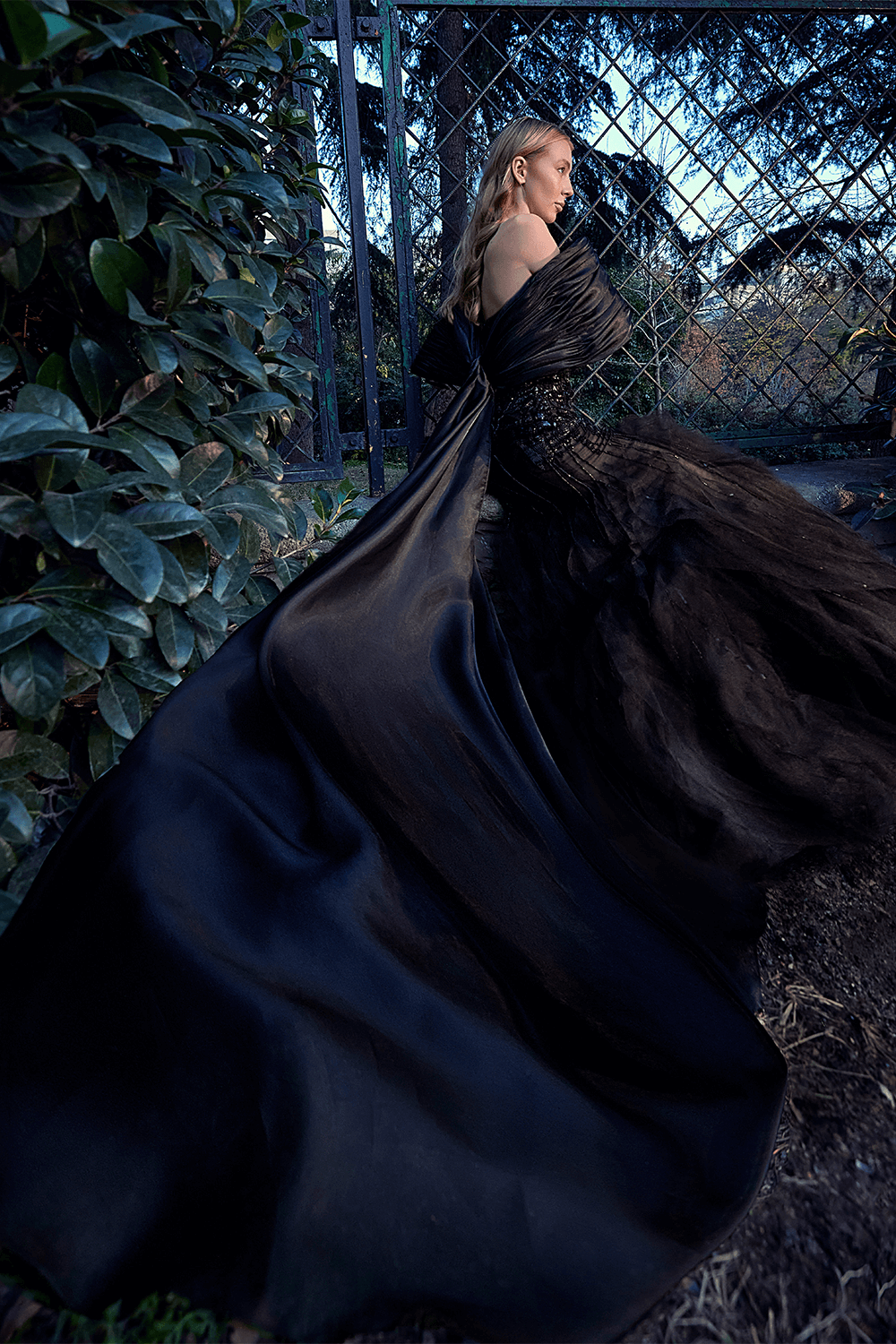 964 | Mermaid Gown With Ruffles | Esposa