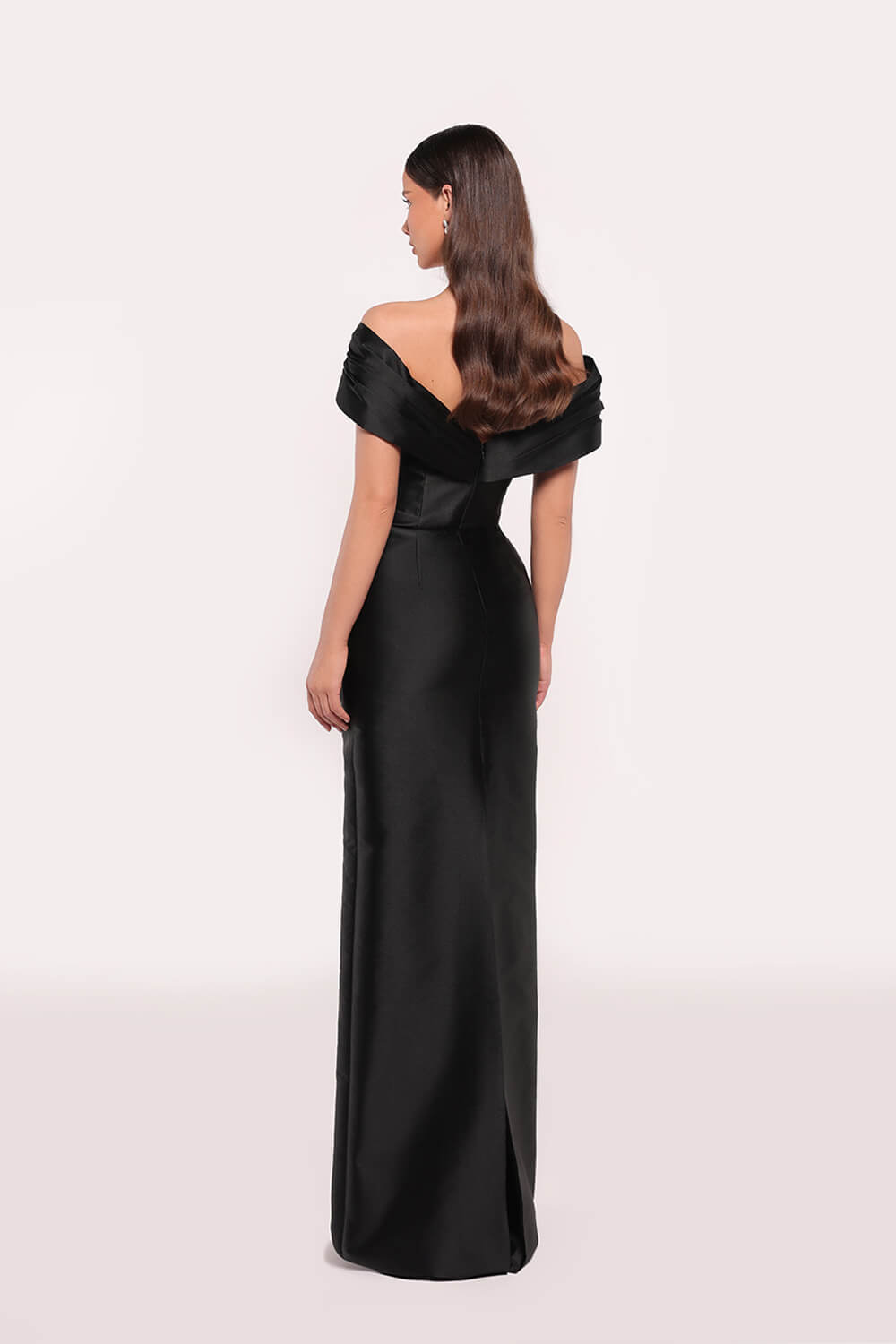 Tarek Ediz, Elegant Simple Dress | Esposa