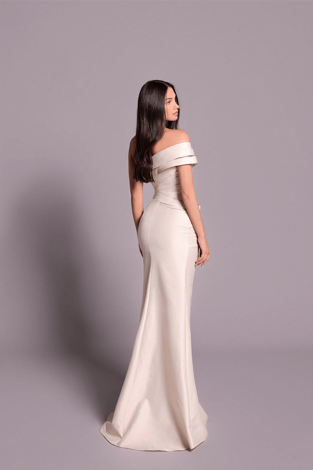 Tarek Ediz, Elegant Straight Gown | Esposa