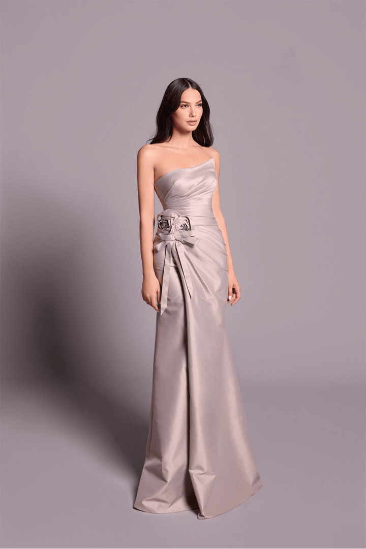 Tarek Ediz, Minimal Straight Gown | Esposa