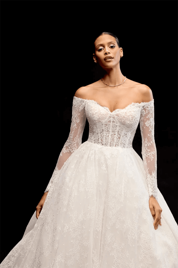 Justin Alexander, Off Shoulder Ball Gown | Esposa