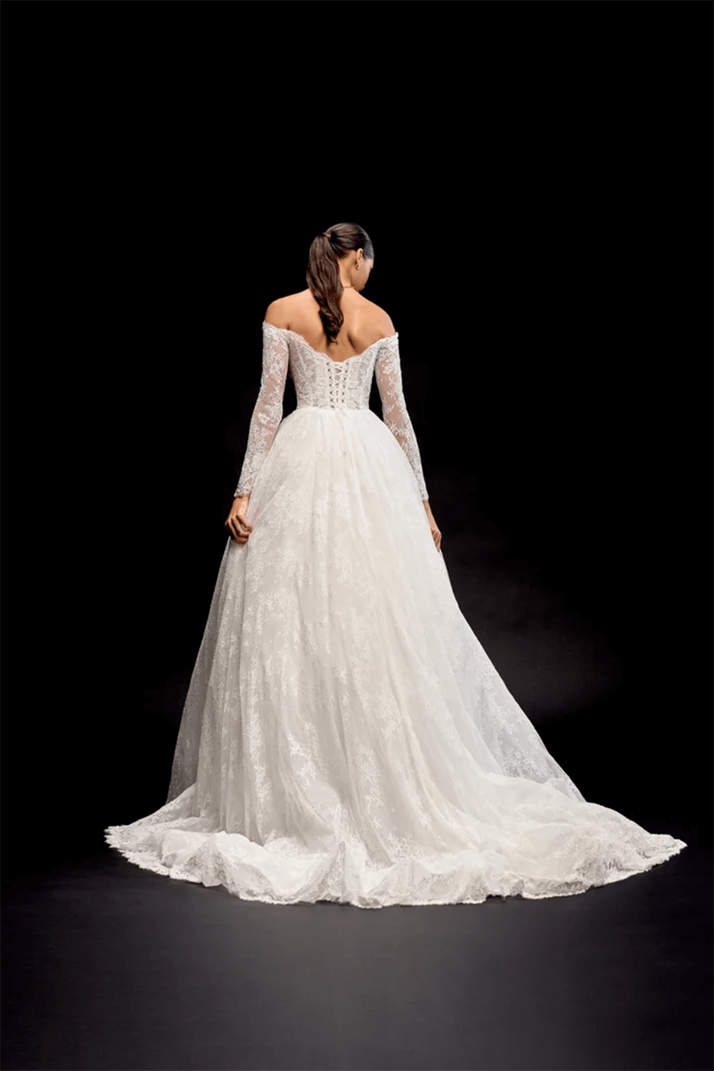 Justin Alexander, Off Shoulder Ball Gown | Esposa