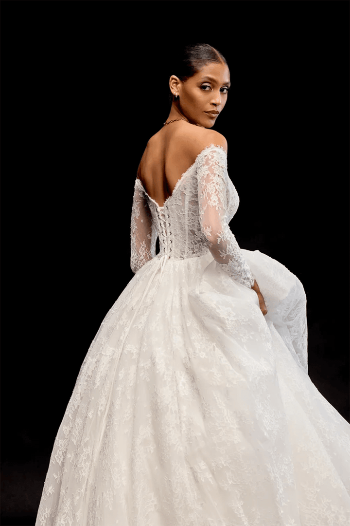Justin Alexander, Off Shoulder Ball Gown | Esposa