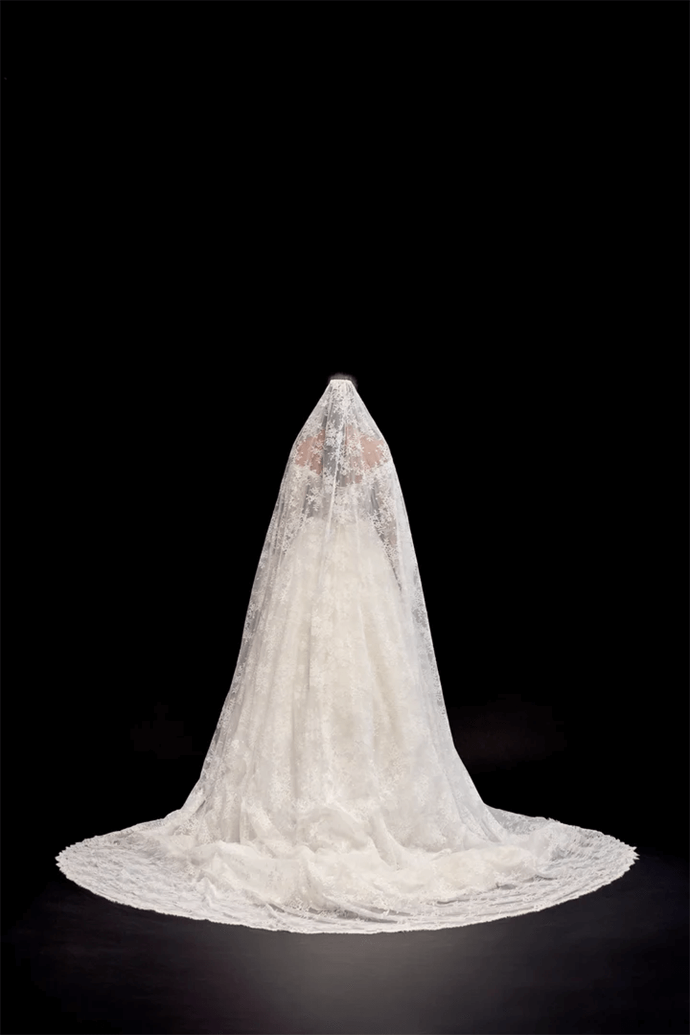 Justin Alexander, Off Shoulder Ball Gown | Esposa