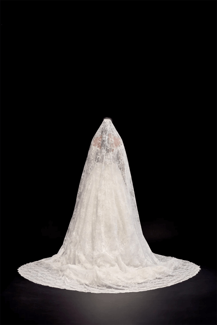 Justin Alexander, Off Shoulder Ball Gown | Esposa