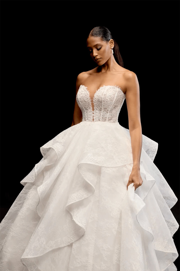 Justin Alexander, Voluminous Ball Gown | Esposa