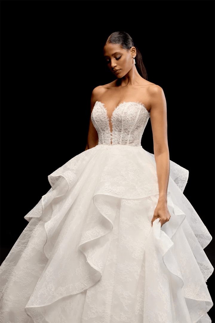 Justin Alexander, Voluminous Ball Gown | Esposa