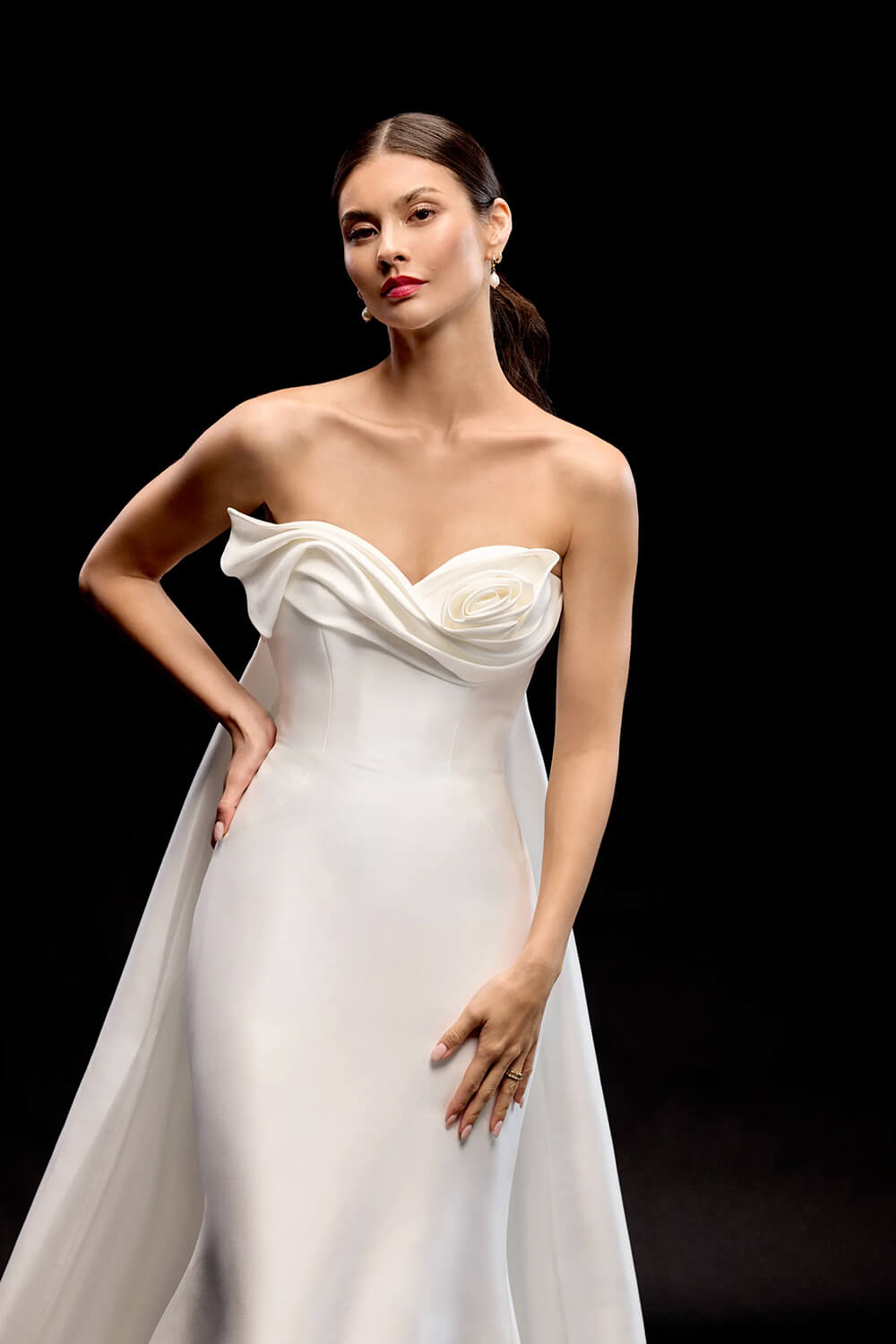 Justin Alexander, Modern Wedding Gown | Esposa