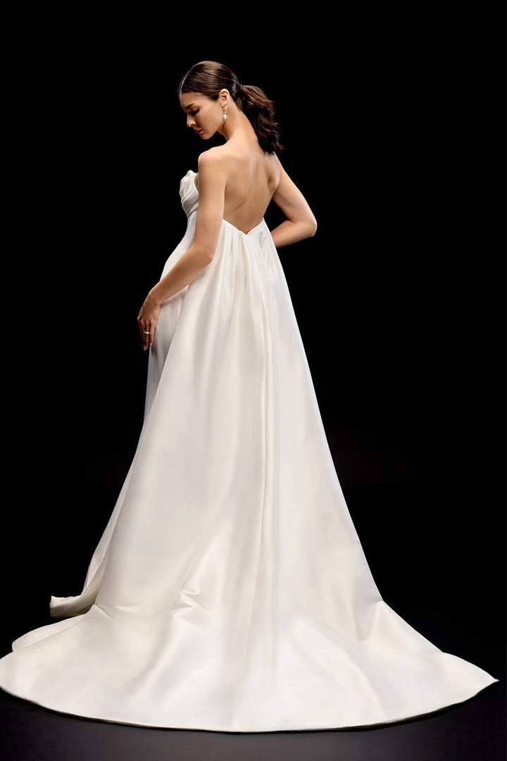 Justin Alexander, Modern Wedding Gown | Esposa