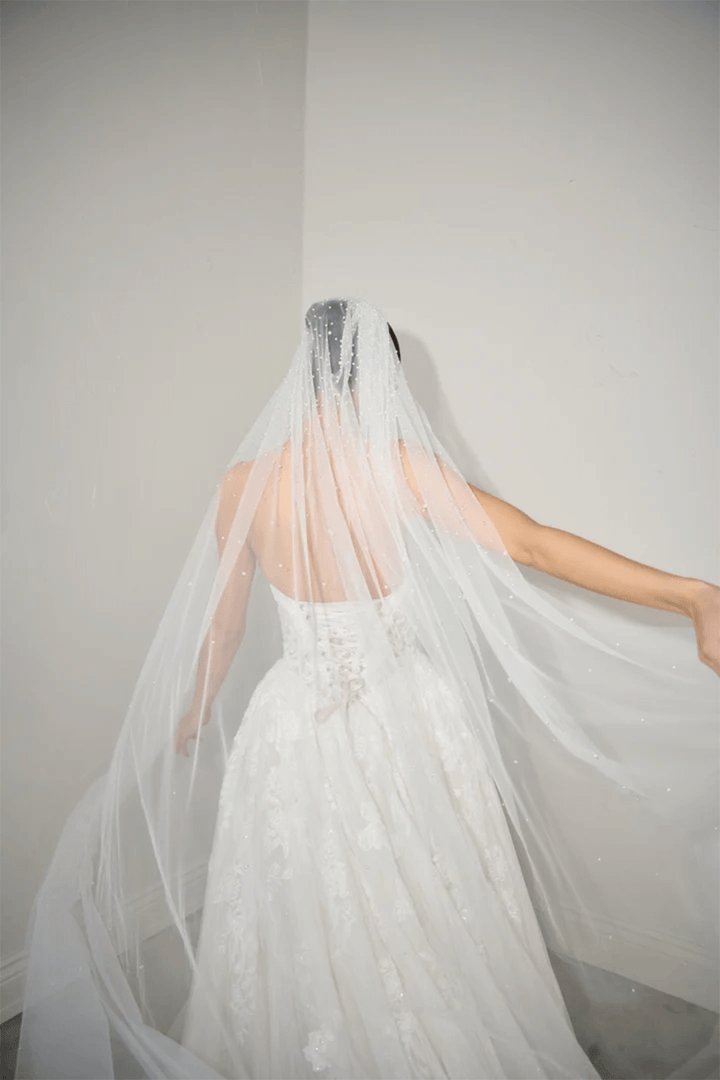 Justin Alexander, Ethereal ball gown | Esposa