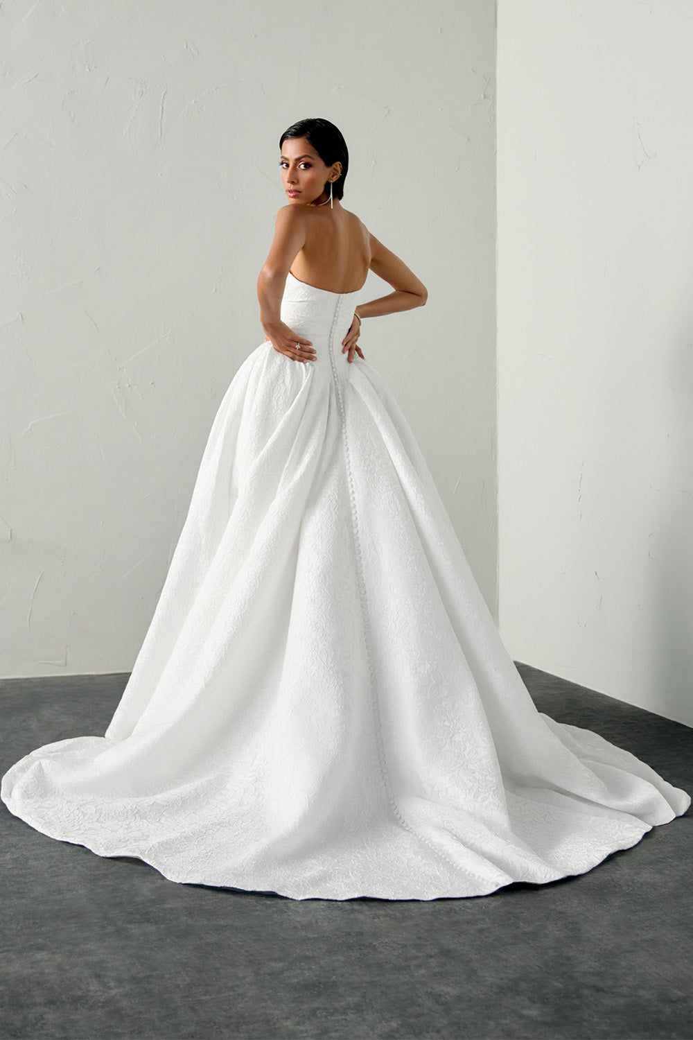 Justin Alexander, Timeless Ball Gown Bridal Dress | Esposa