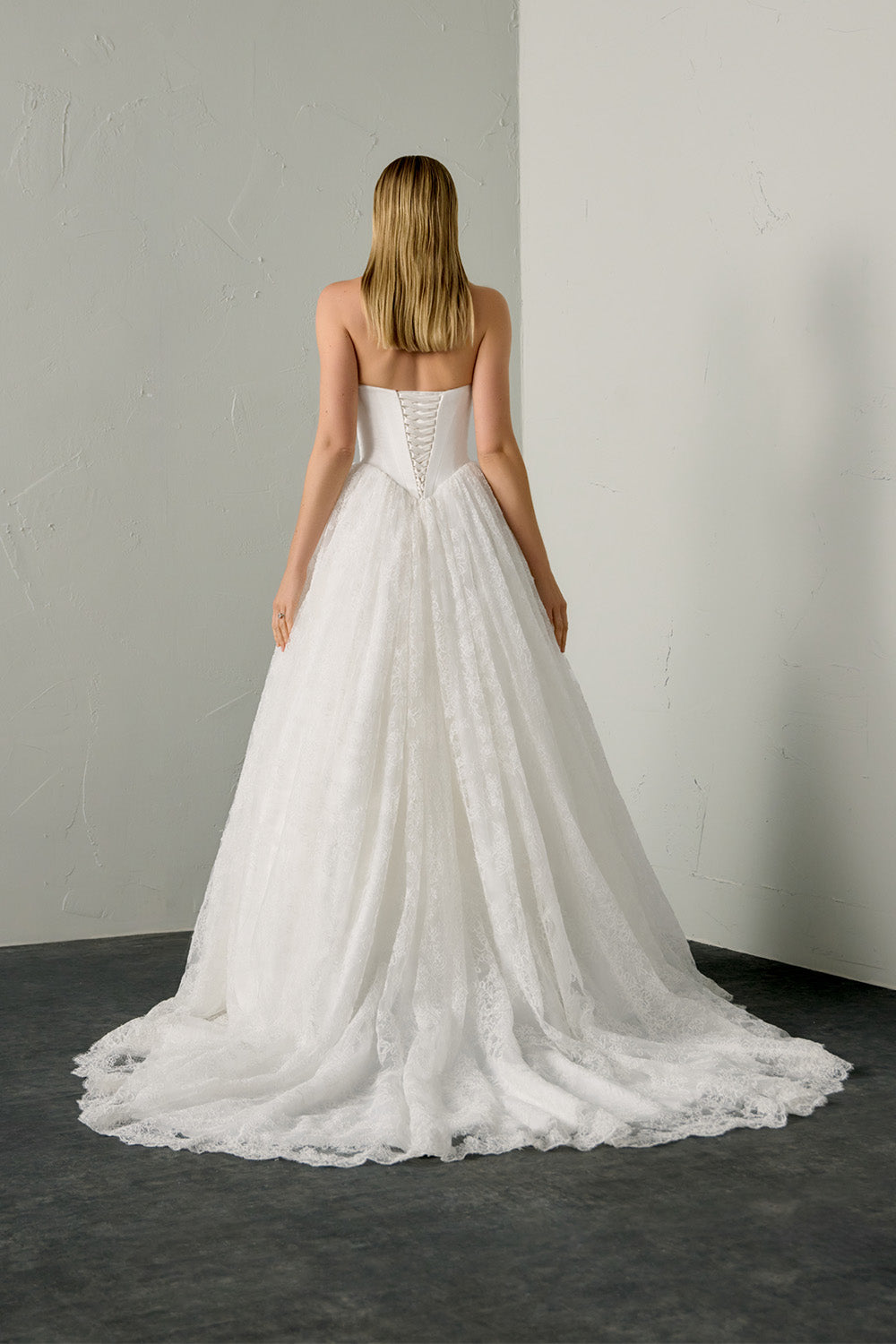Justin Alexander, Romantic Lace Ball Gown | Esposa