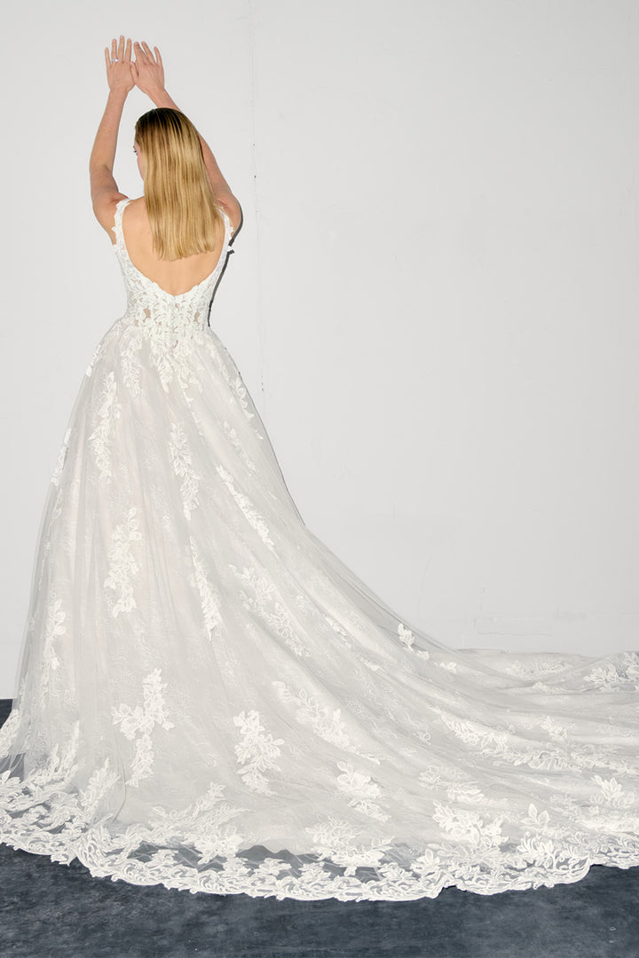 Justin Alexander, Floral Lace A-Line Bridal Gown | Esposa