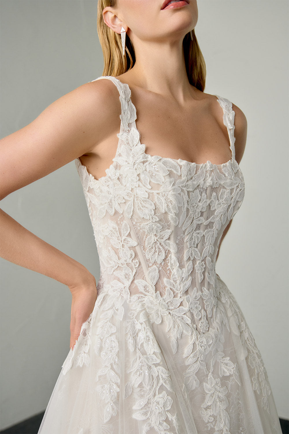 Justin Alexander, Floral Lace A-Line Bridal Gown | Esposa