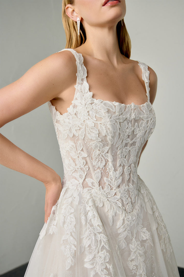 Justin Alexander, Floral Lace A-Line Bridal Gown | Esposa